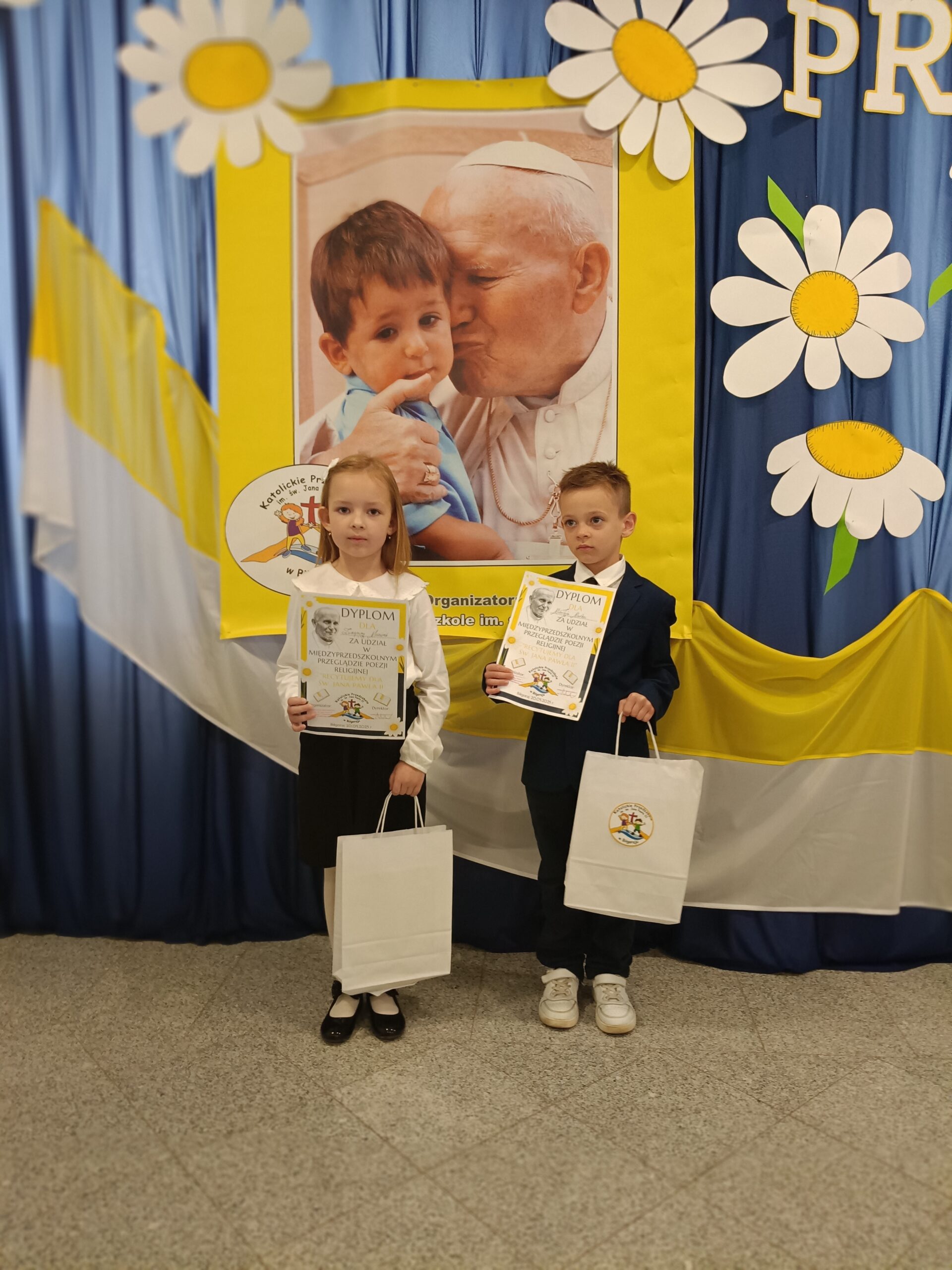 Międzyprzedszkolny Przegląd Poezji Religijnej „Recytujemy dla św. Jana Pawła II”