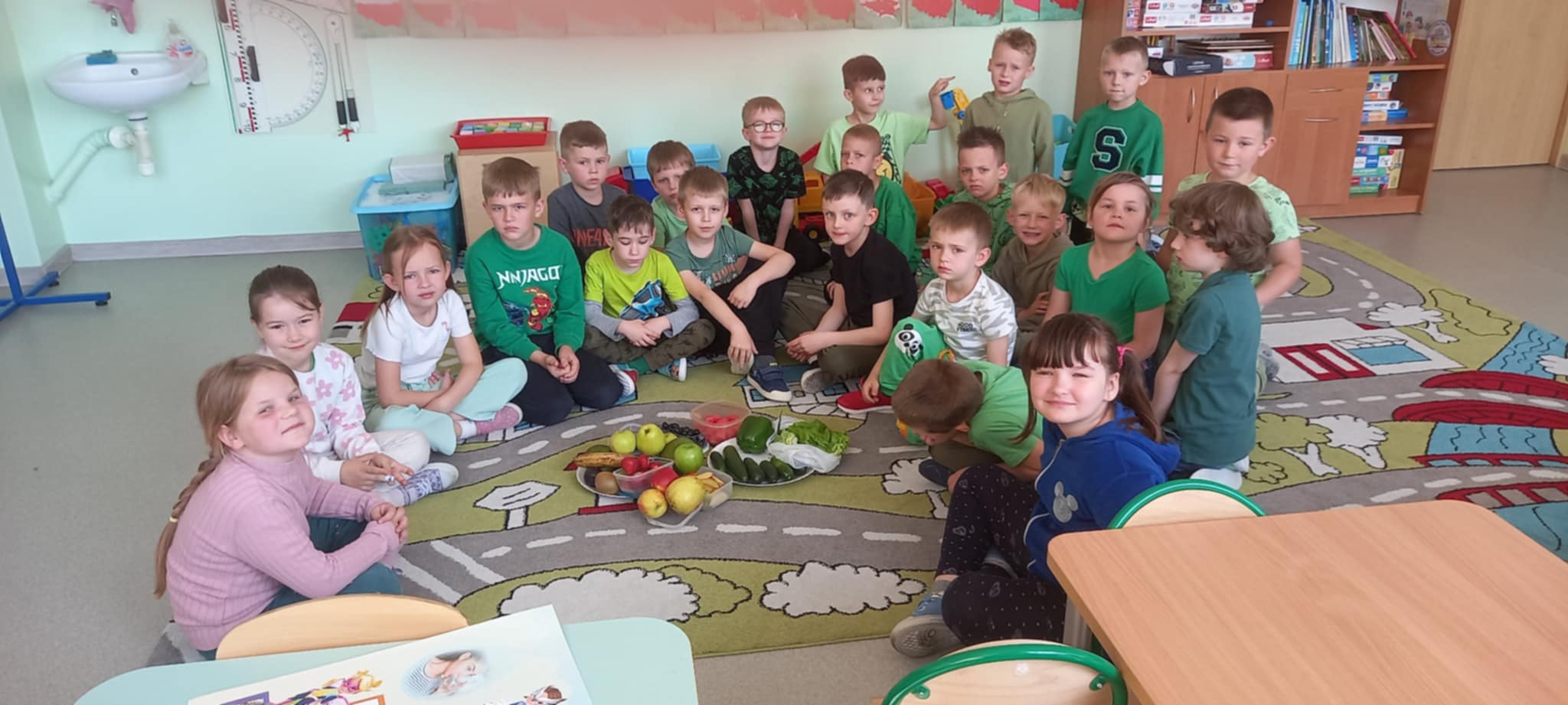 KOLOROWY TYDZIEŃ PROFILAKTYKI  – ZIELONY „DZIEŃ ZDROWEGO ODŻYWIANIA”