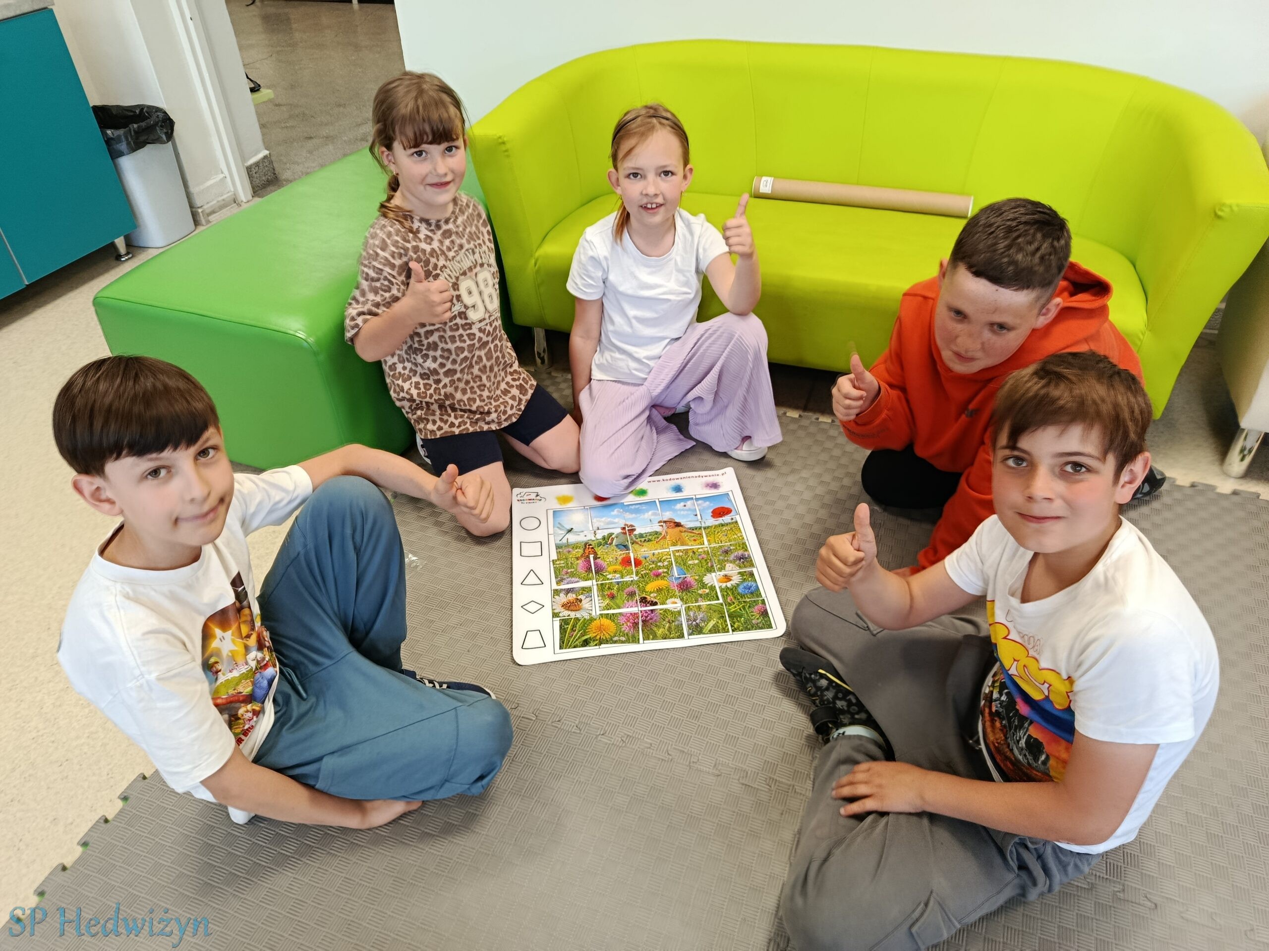 Międzynarodowy Program „Kodowanie na dywanie” – „Majowa łąka”